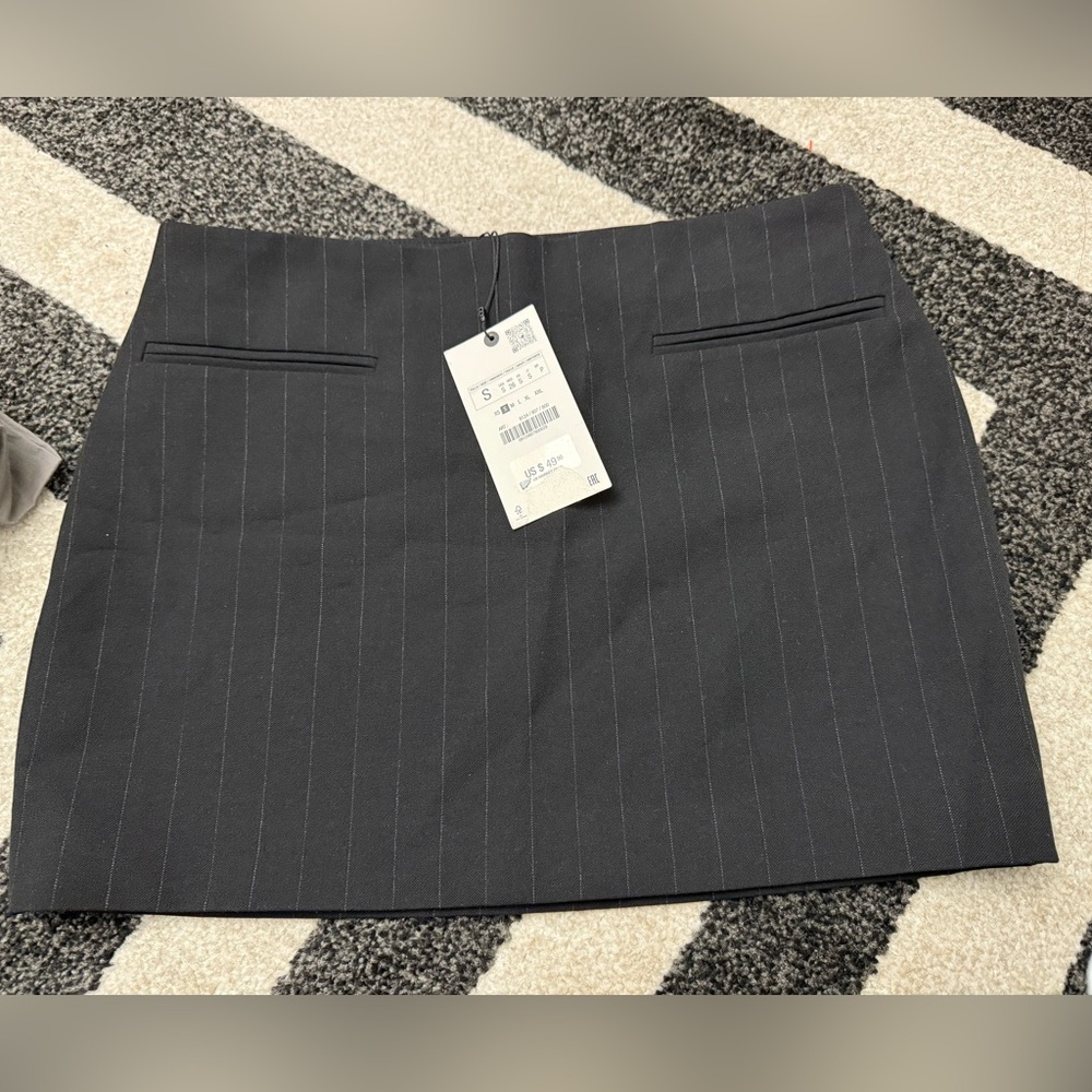 Zara Classic Black Pinstripe Skirt